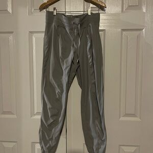 Lululemon Dance Studio Joggers size 10